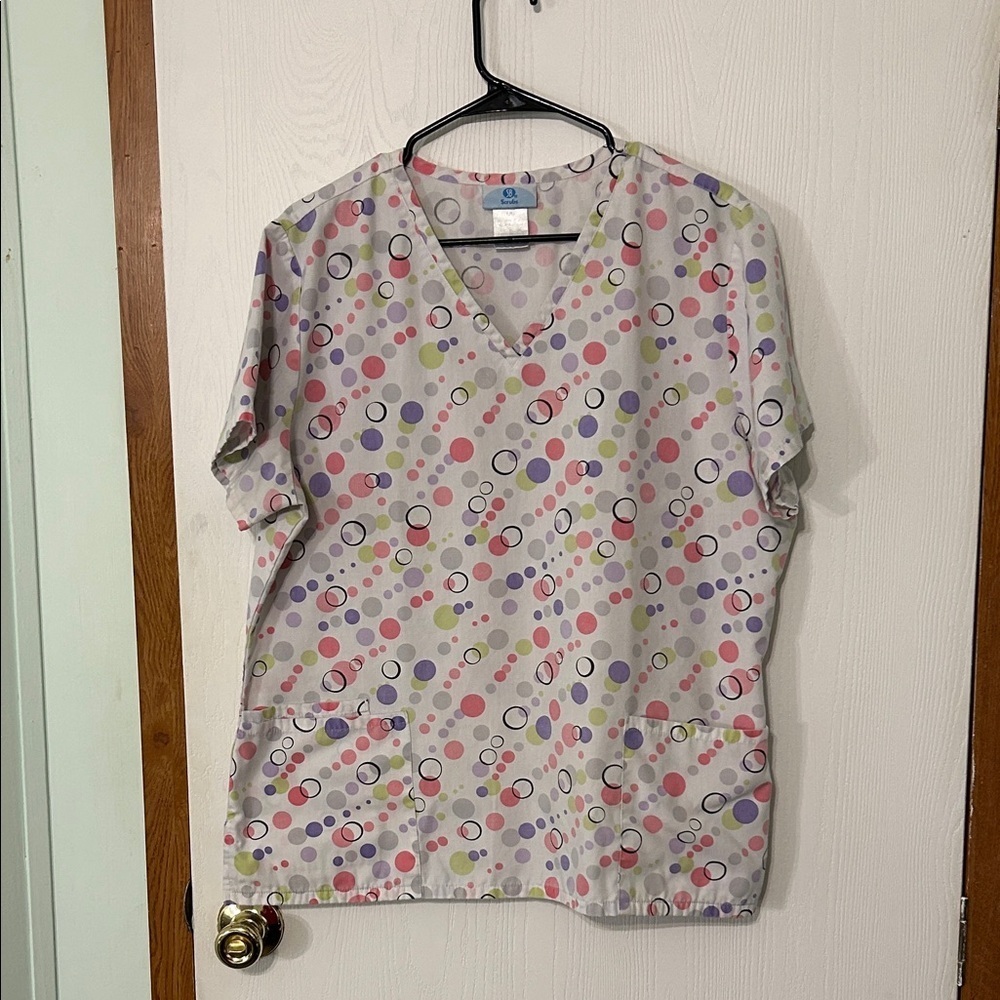 S B Scrubs Colorful Pastel Polka Dot Scrub Top Size Large PTP 24”